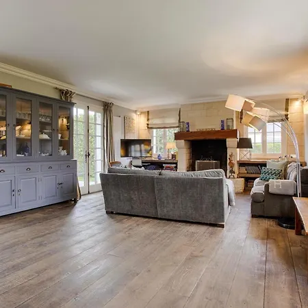 Luxueuse Chaumiere 4 Avec Piscine Βίλα *