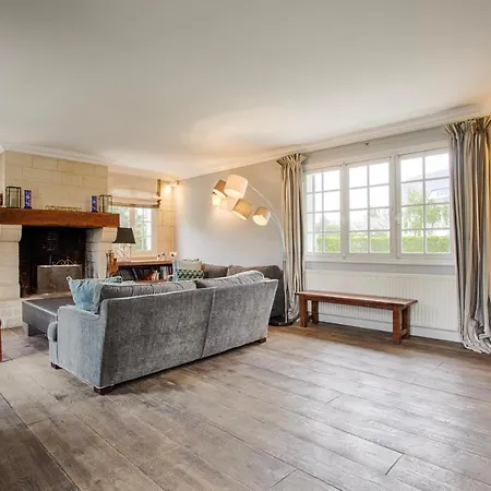 Luxueuse Chaumiere 4 Avec Piscine Βίλα