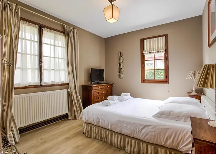 Luxueuse Chaumiere 4 Avec Piscine Villa Deauville